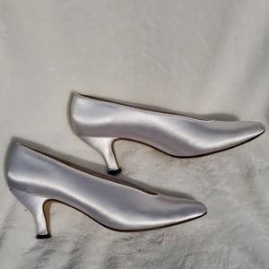 White dyaebles. Silk.   Only worn once